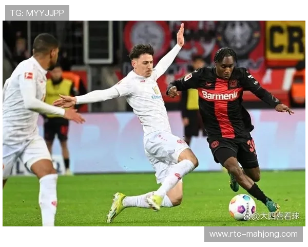 勒沃库森半场反超莱比锡，泰里耶希克接连破门